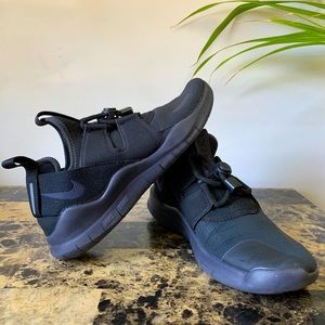 Nike Free RN Commuter Sneakers Size 7